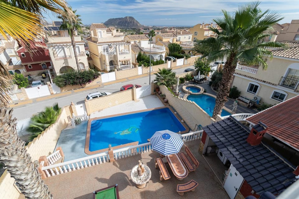 Property building, Swimming pool