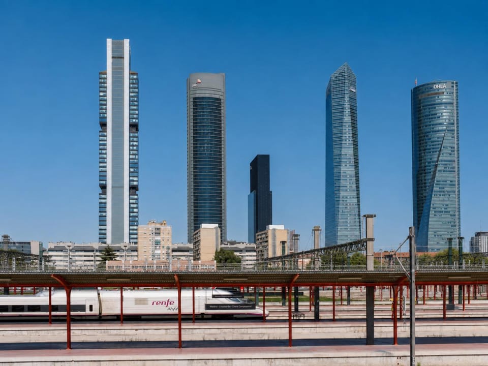 Day, Neighbourhood, City view, shuttle