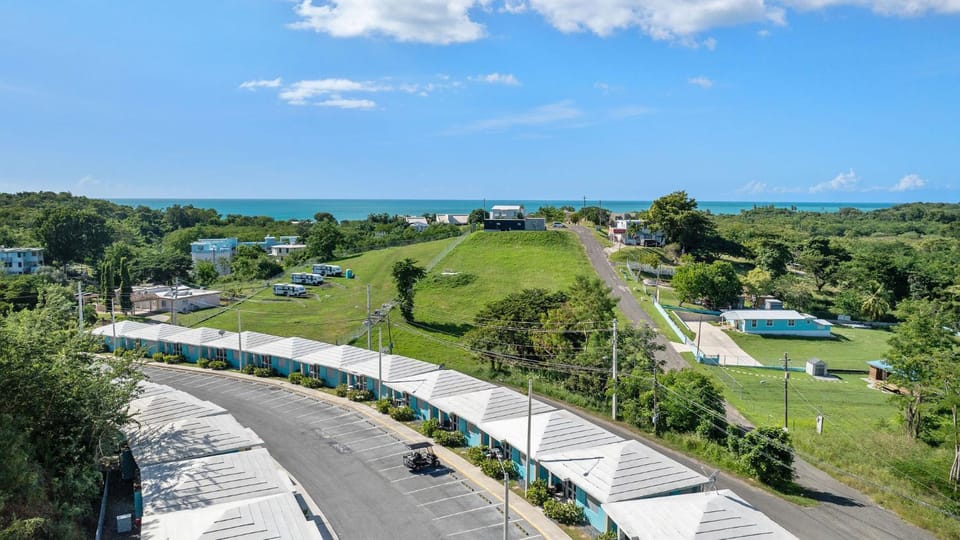 Nearby landmark, Neighbourhood, Natural landscape