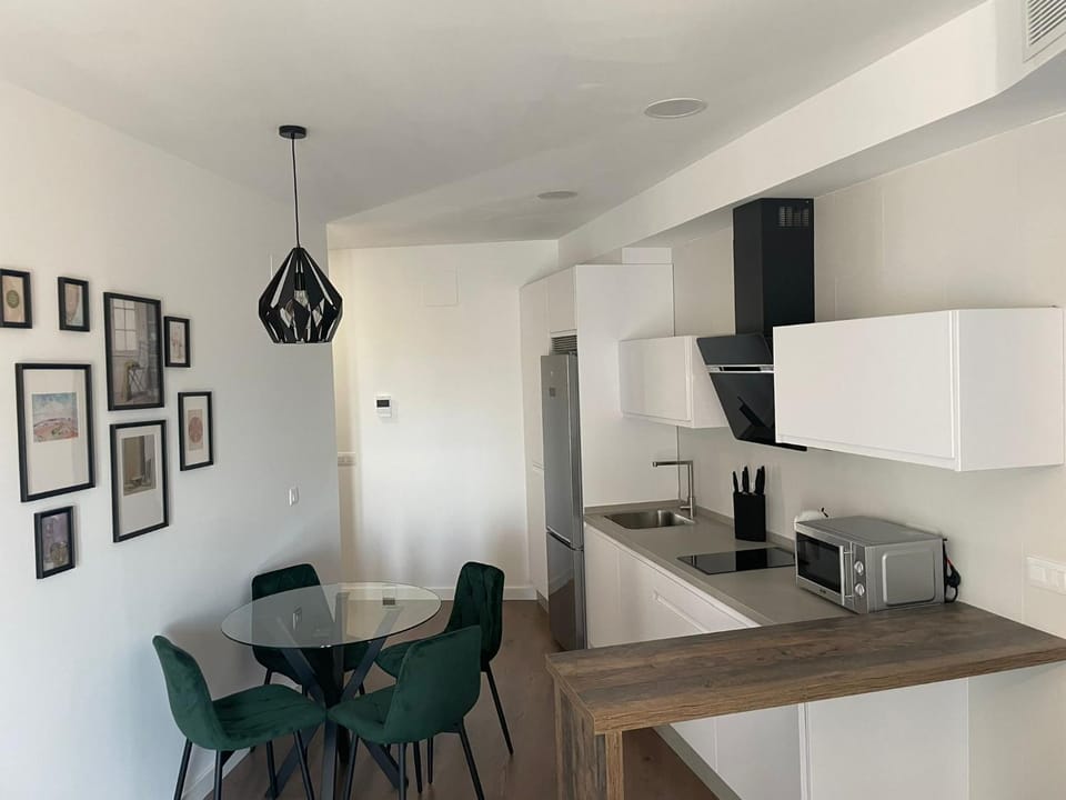 Kitchen or kitchenette, Living room