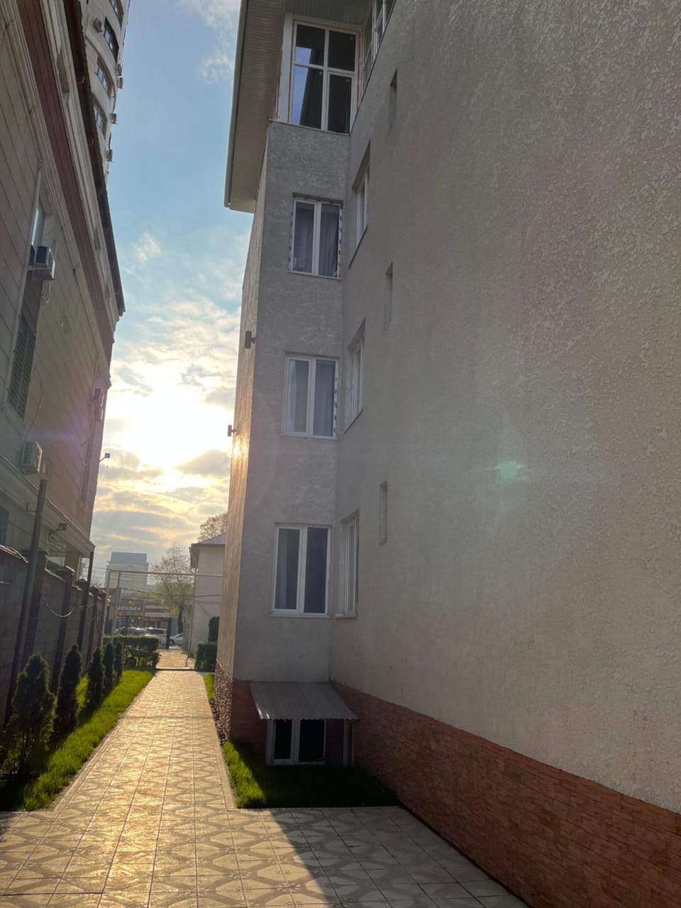 Property building, Day