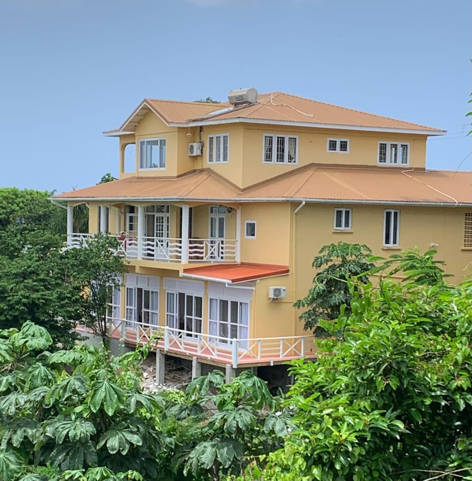 Property building, Garden, Garden view, Sea view, Swimming pool, Sunset