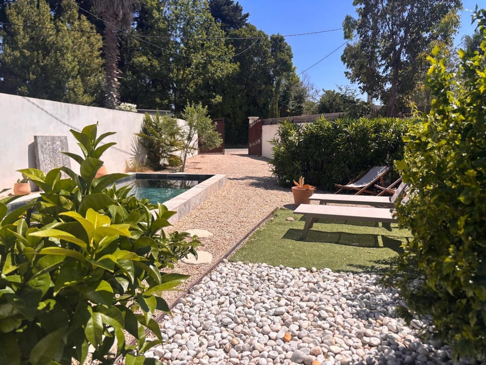 Garden, Swimming pool