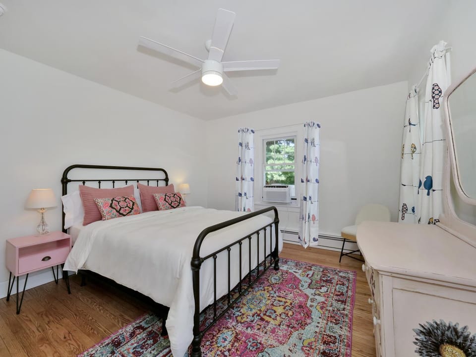 Deck View of Hudson River & Mt Beacon / Boho Suite Apartment in Newburgh