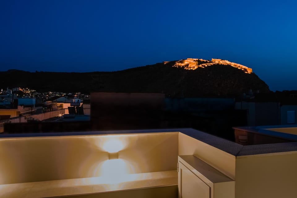Balcony/Terrace, Mountain view