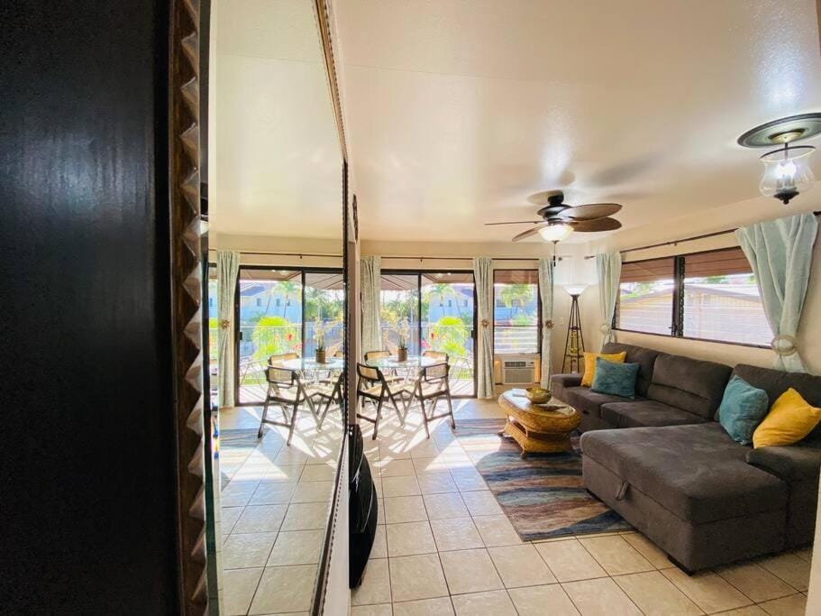 Best Deal and Epic Location 2bd 2BA Ocean View Apartment in Kihei