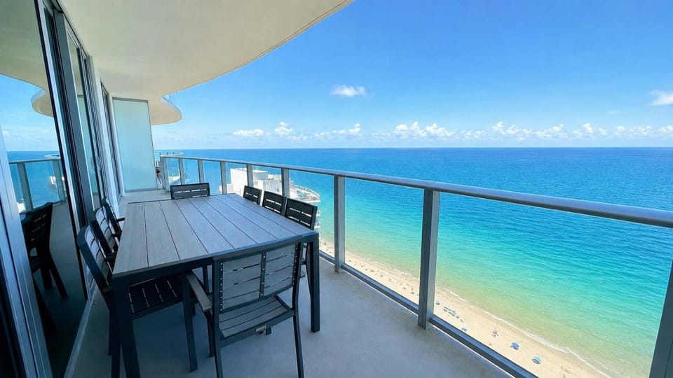 Opulent Three Bedroom Condo Panoramic Ocean Views House in Hollywood Beach