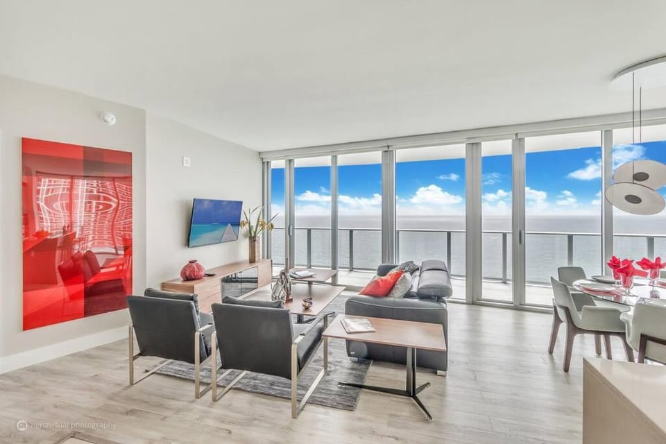 Zen Vacation Rentals Ocean front 3 3 MAZAL House in Hollywood Beach