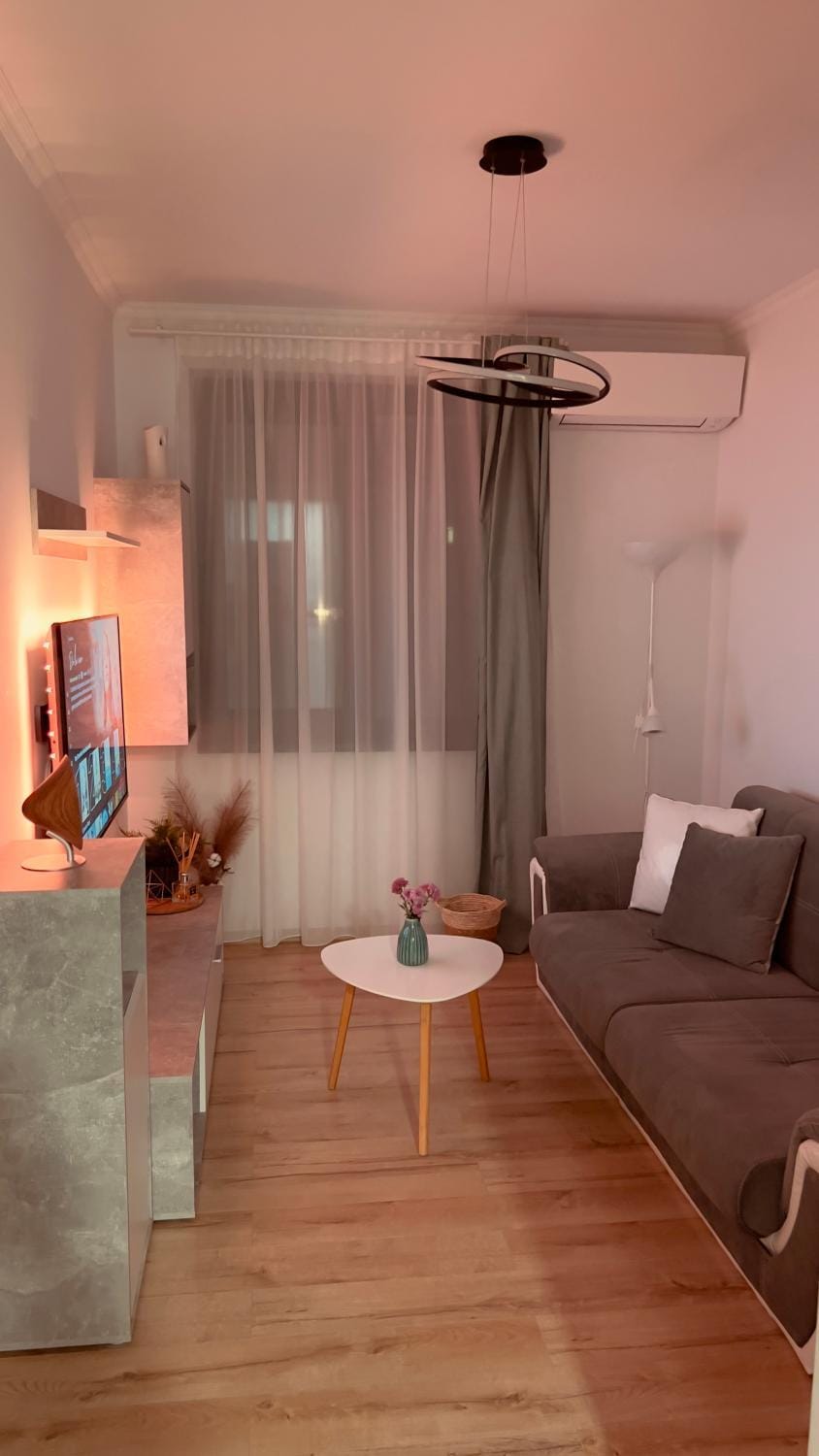 Living room, Seating area, air conditioner