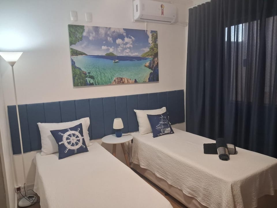Photo of the whole room, Bedroom, air conditioner
