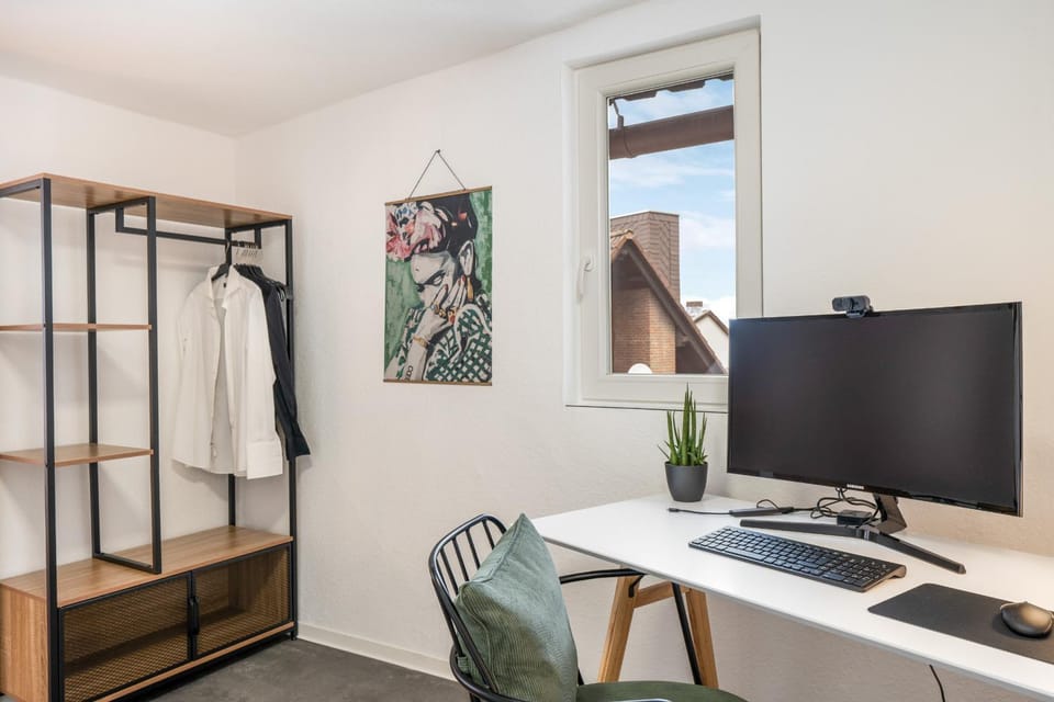 Photo of the whole room, Business facilities, wardrobe