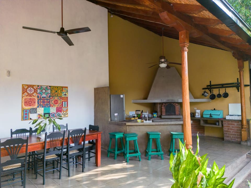 Patio, Kitchen or kitchenette, Dining area