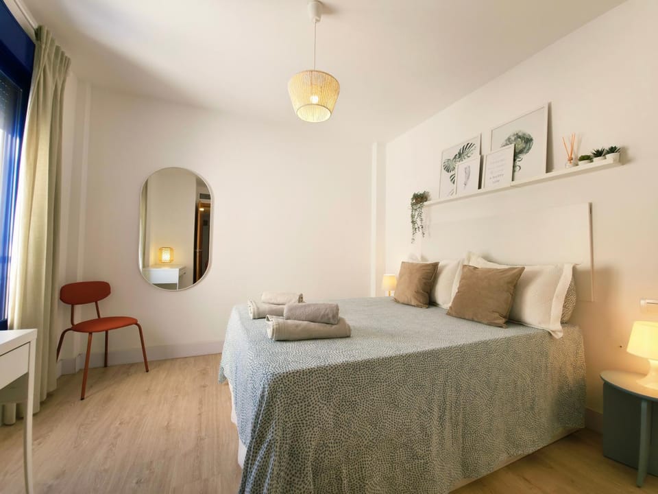 Bed, Photo of the whole room, Bedroom, wardrobe