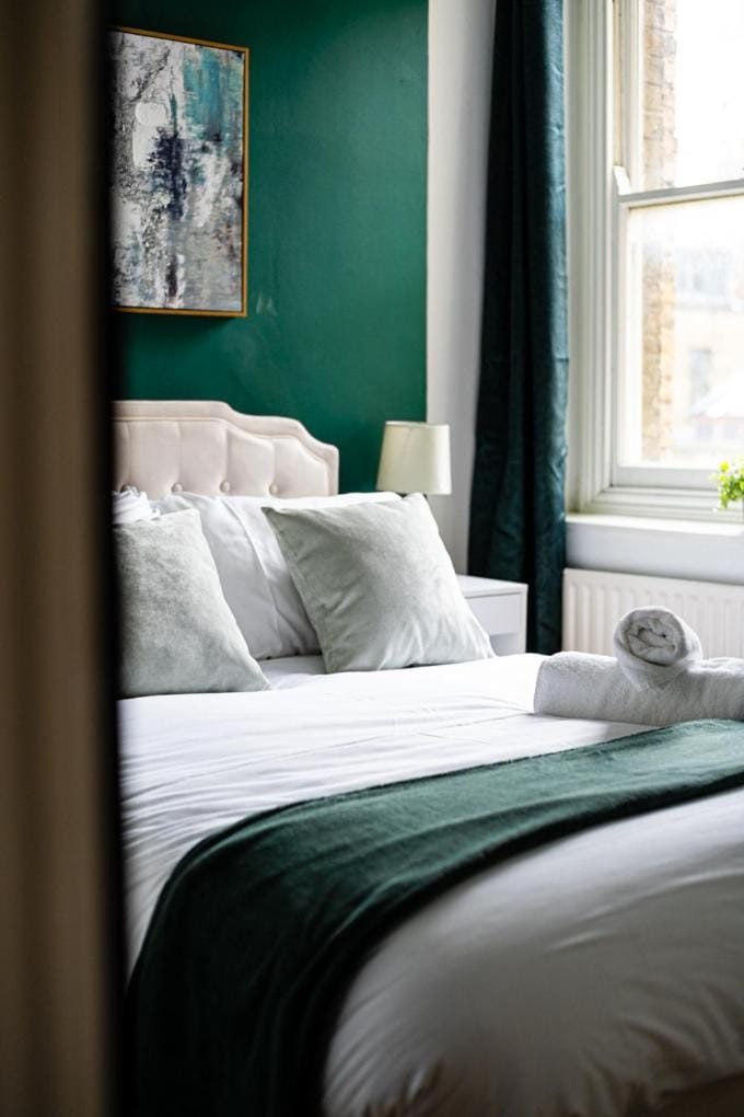 Brick Lane Hub Bed and Breakfast in London Borough of Hackney