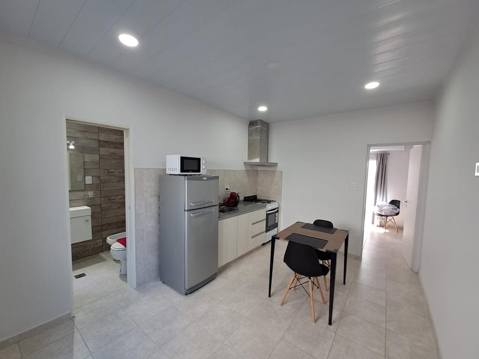 Kitchen or kitchenette, Living room, Seating area, Dining area, kitchen