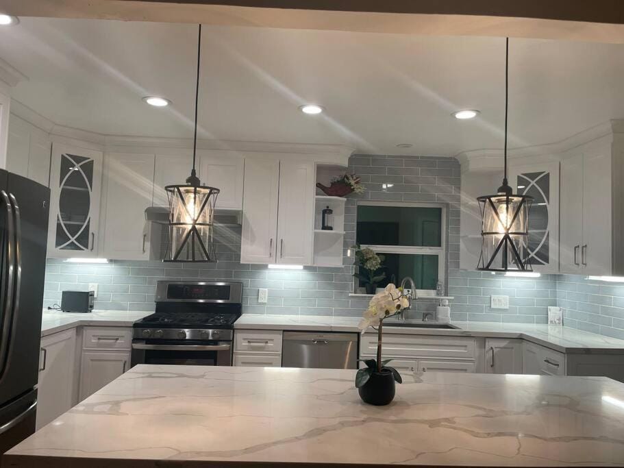 Kitchen or kitchenette, kitchen