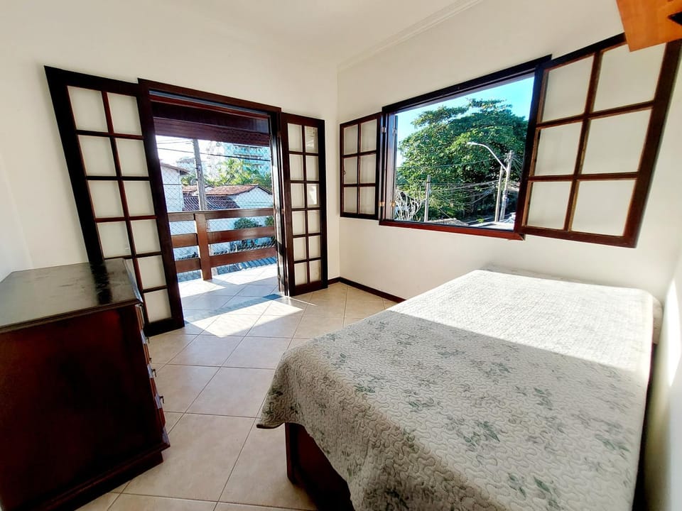 Bed, View (from property/room), Balcony/Terrace, Photo of the whole room, Bedroom