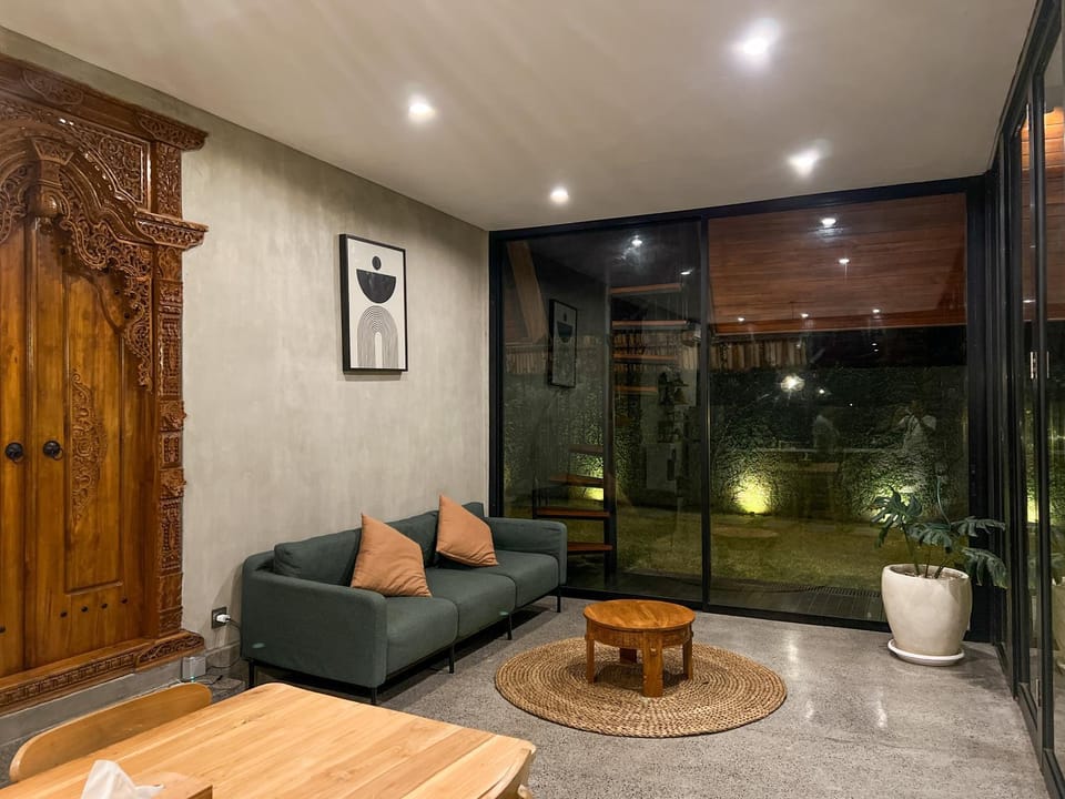 Living room, Seating area