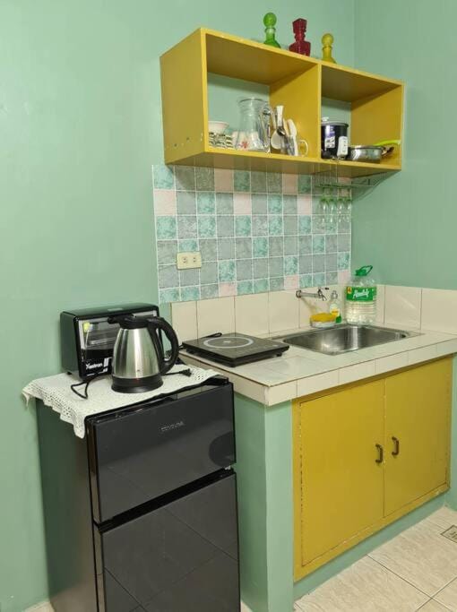 Affordable staycation in Valleygolf Apartment in Antipolo