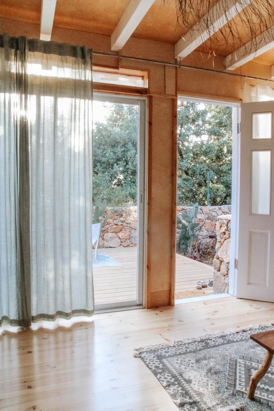 Day, Garden, View (from property/room), Balcony/Terrace, Living room, Seating area, Garden view