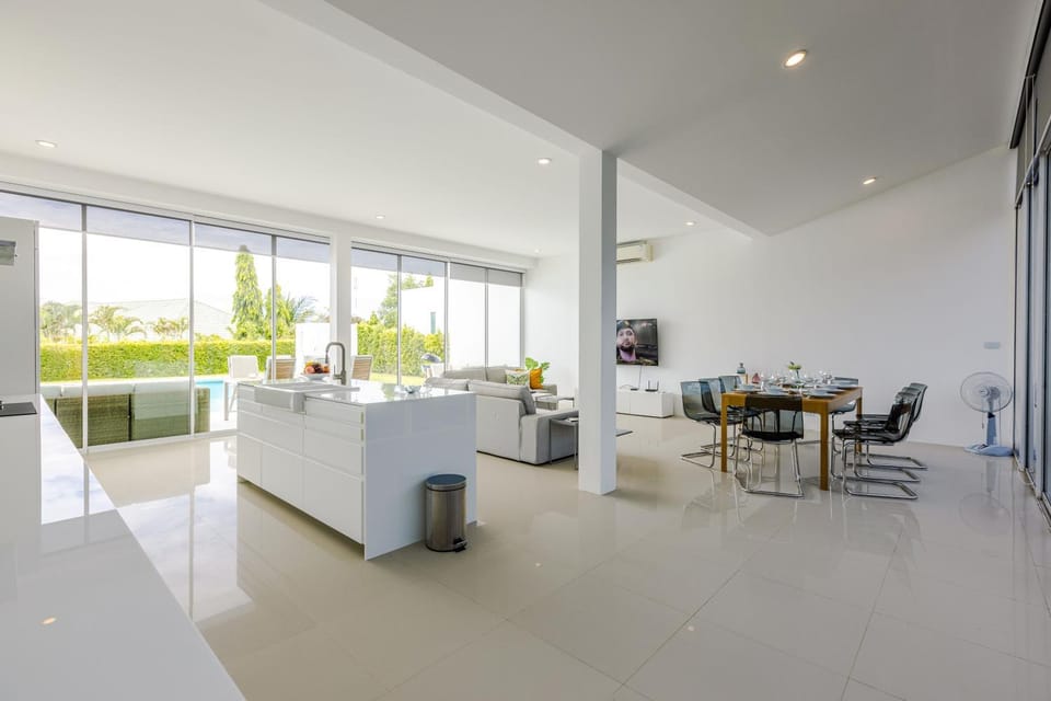 Modern 4 Bedroom Pool Villa KH-A6 House in Nong Kae