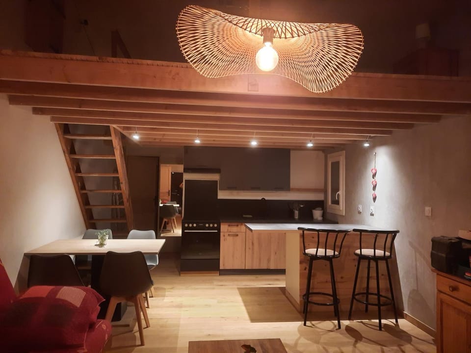 Studio 40 m 2 près St Guilhem le désert et rivière Apartment in Occitanie