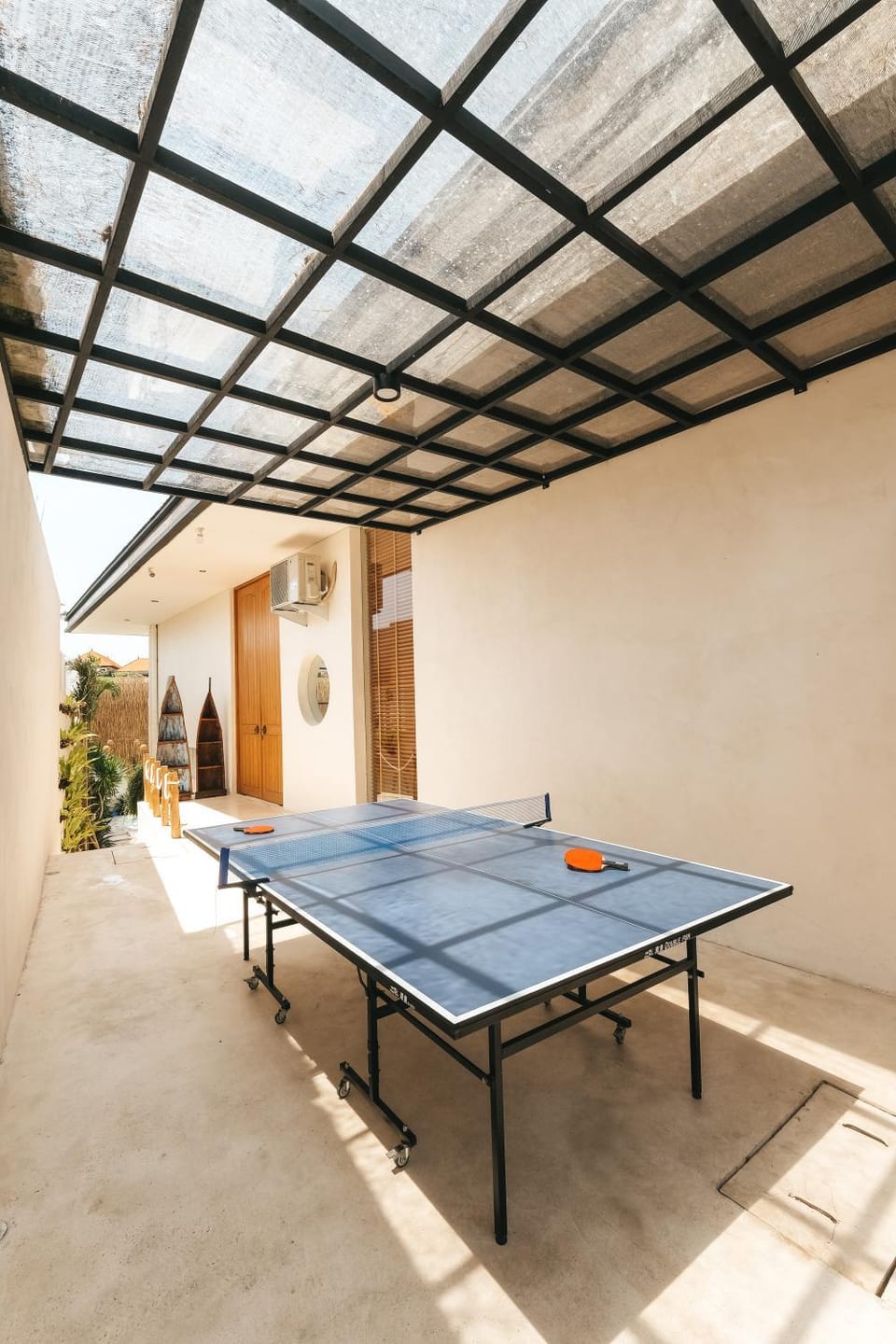 Table tennis