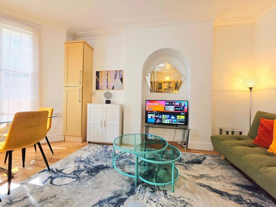 TV and multimedia, Living room