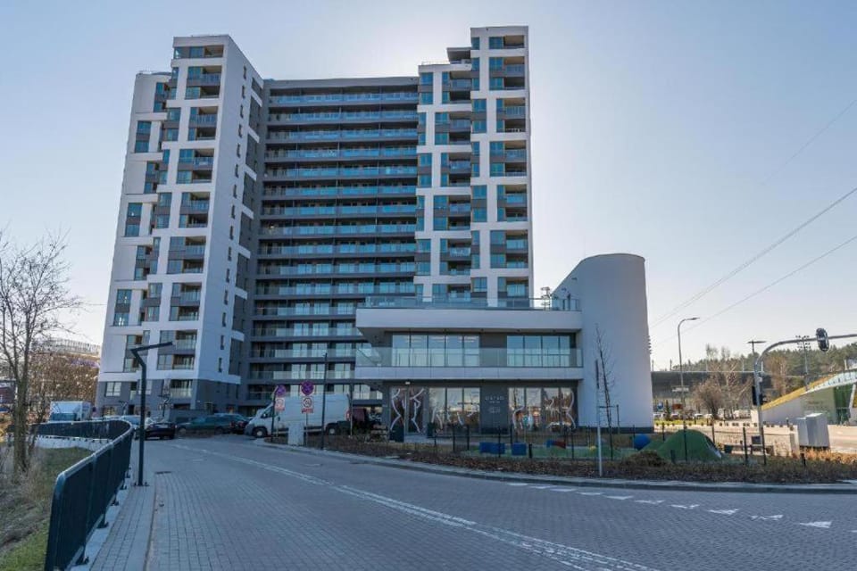 Apartamenty BRUNO i BIANCA w Symphony Modern Tower Gdynia 2 i 3 piętro Apartment hotel in Pomeranian Voivodeship