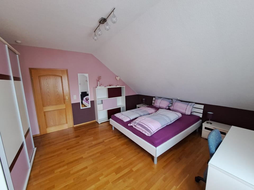 Bed, Photo of the whole room, Bedroom, wardrobe