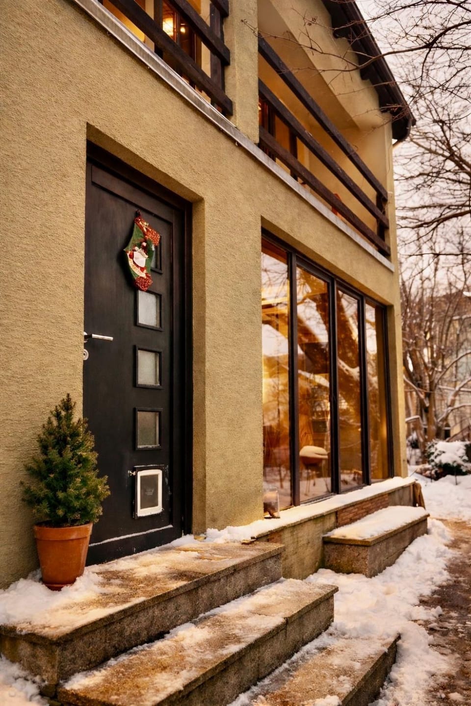 Property building, Facade/entrance