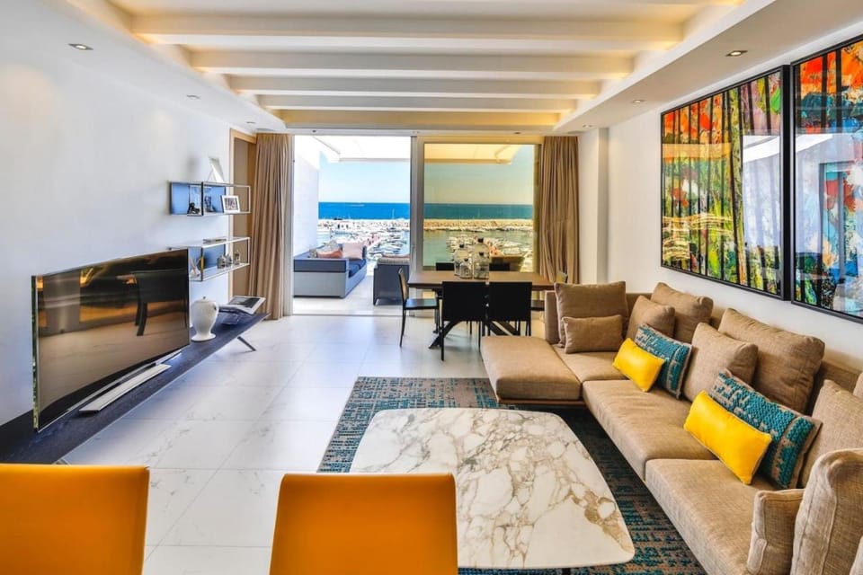 306 -Luxury Selection- Puerto Banus Marbella Front Line Penthouse Apartment in Marbella