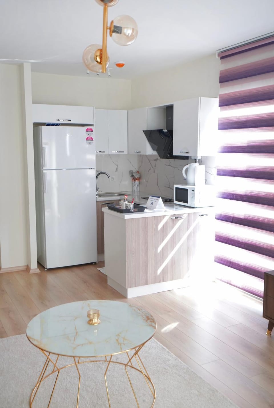 Kitchen or kitchenette, Dining area, oven, pet friendly, stove