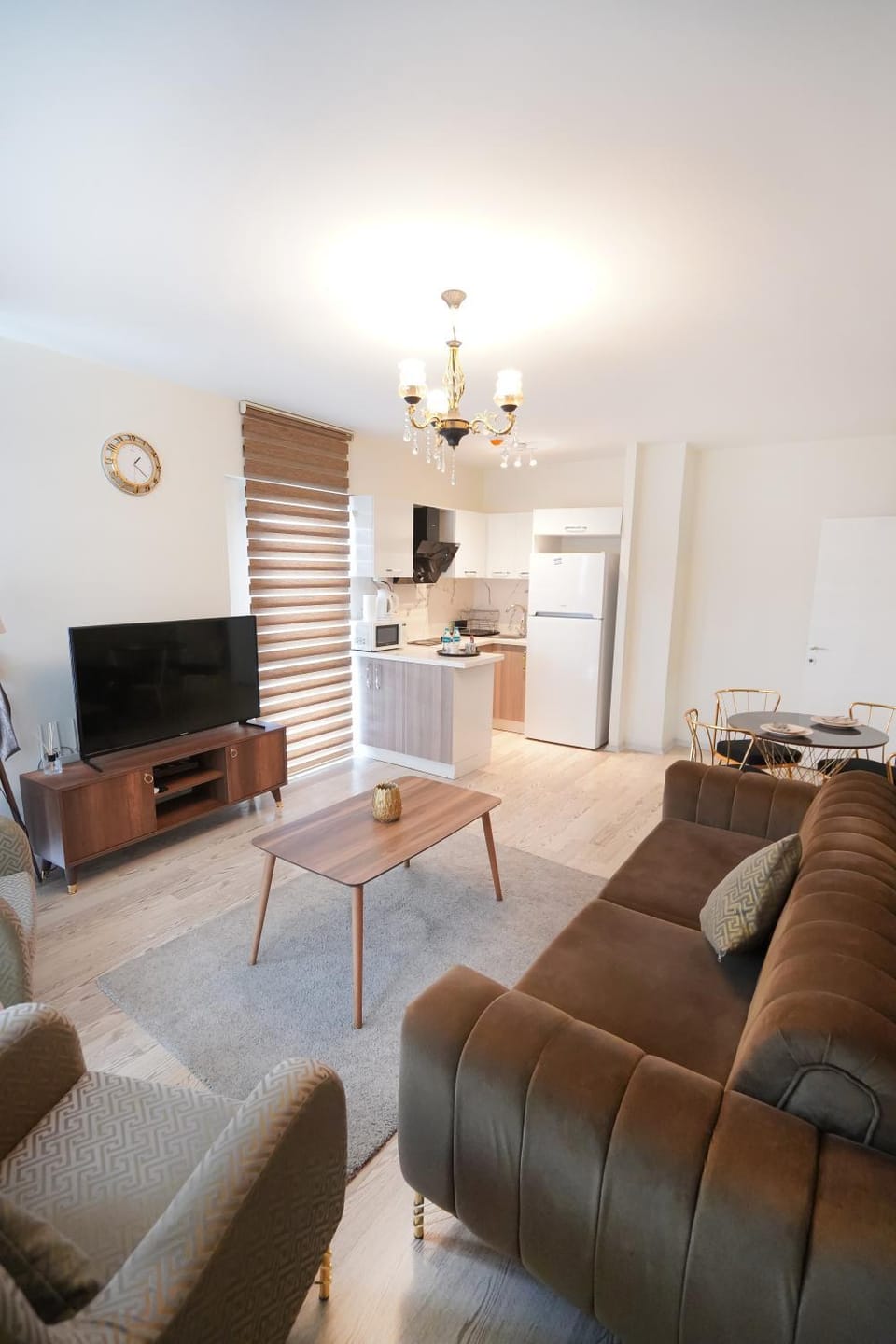 Communal lounge/ TV room, TV and multimedia, Kitchen or kitchenette, Living room, Seating area, Evening entertainment