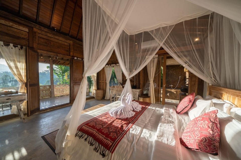 Bed, View (from property/room), Bedroom