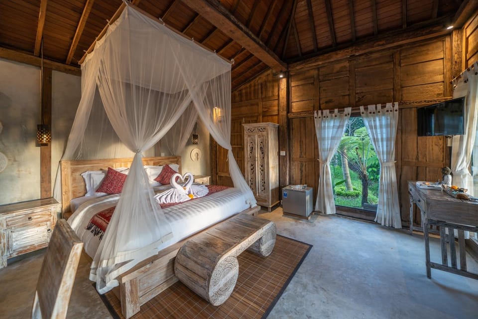 Bed, View (from property/room), Bedroom