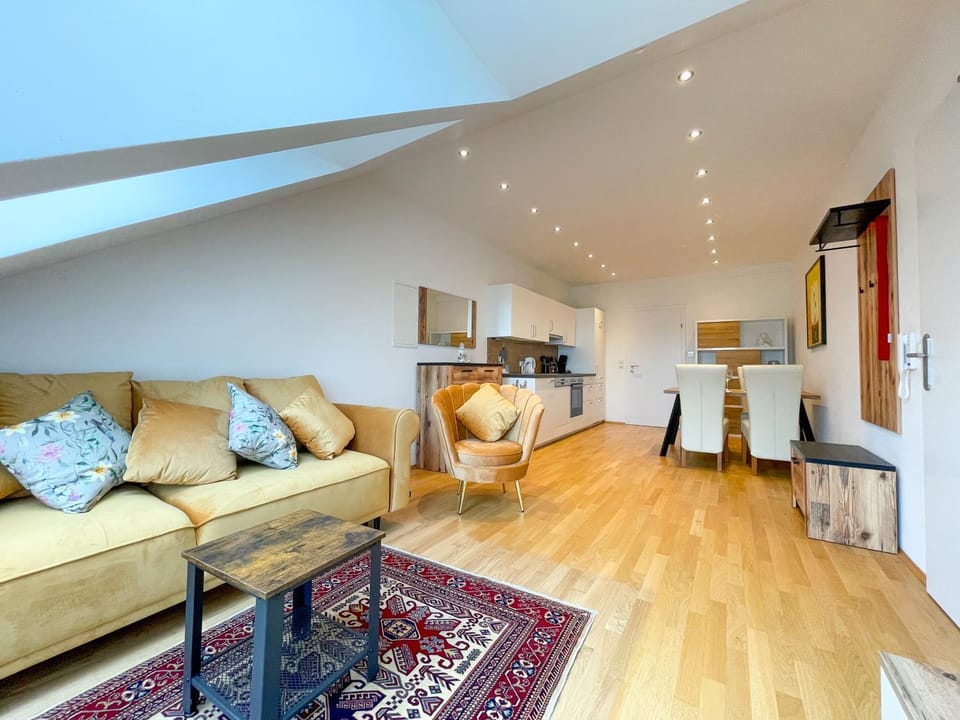 Living room, Dining area, kitchen