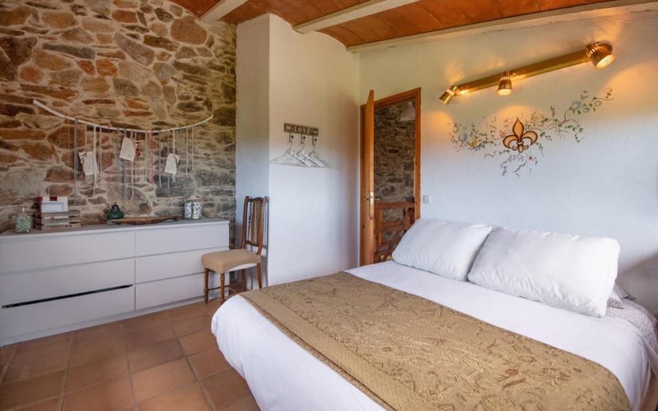 Apartamento duplex rural con chimenea y vistas panorámicas desde la cama Apartment in Selva
