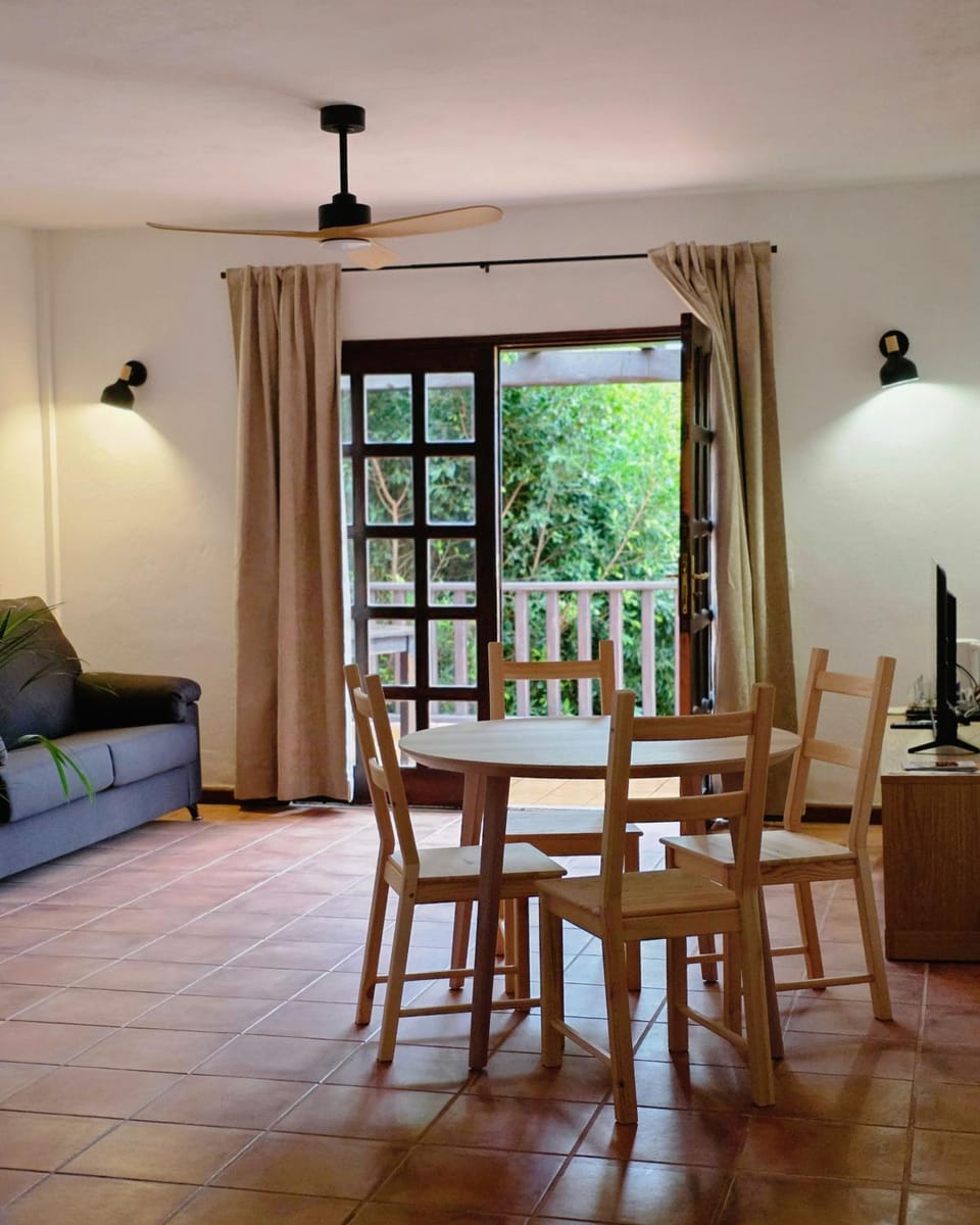Balcony/Terrace, Living room, Seating area