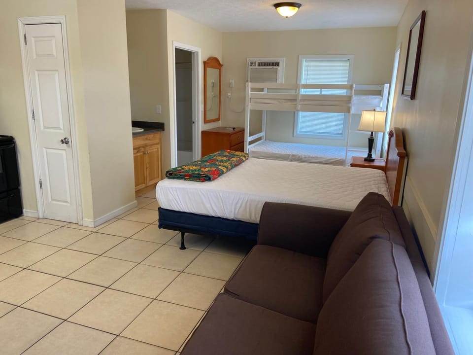 Cottages Christian Retreat House in Sunnyside