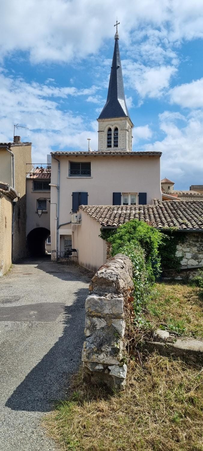 Appartement chaleureux en Ardèche Apartment in Provence