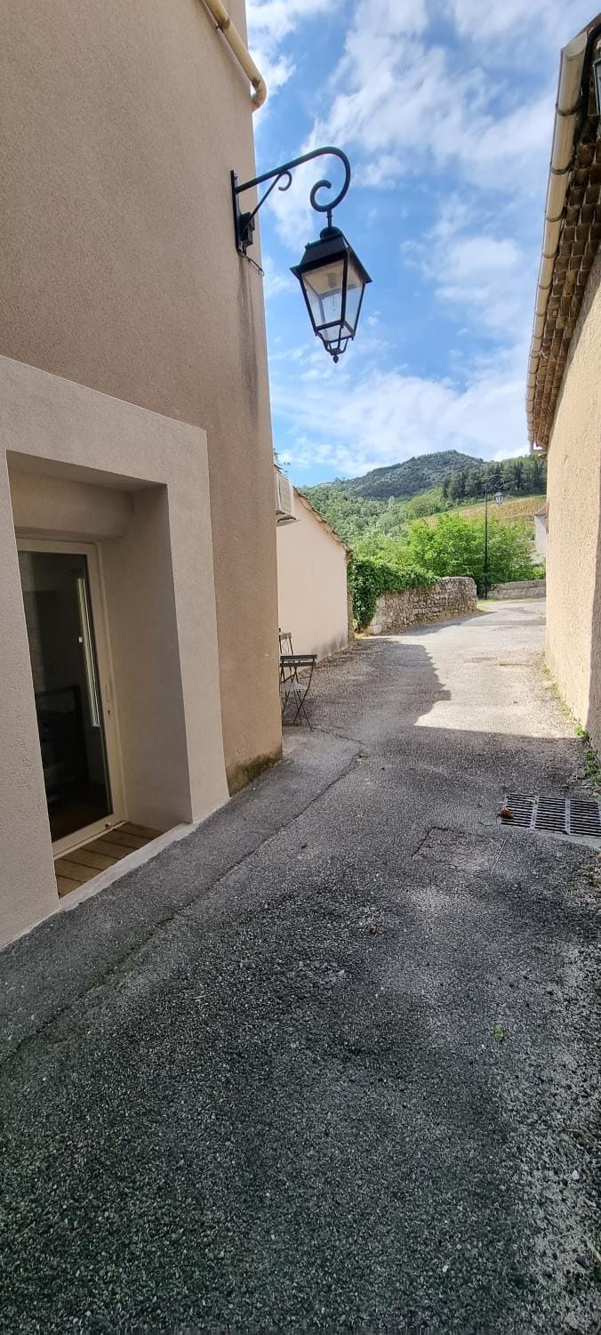 Appartement chaleureux en Ardèche Apartment in Provence