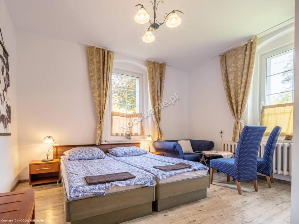 Willa Dunajec Bed and Breakfast in Lower Silesian Voivodeship