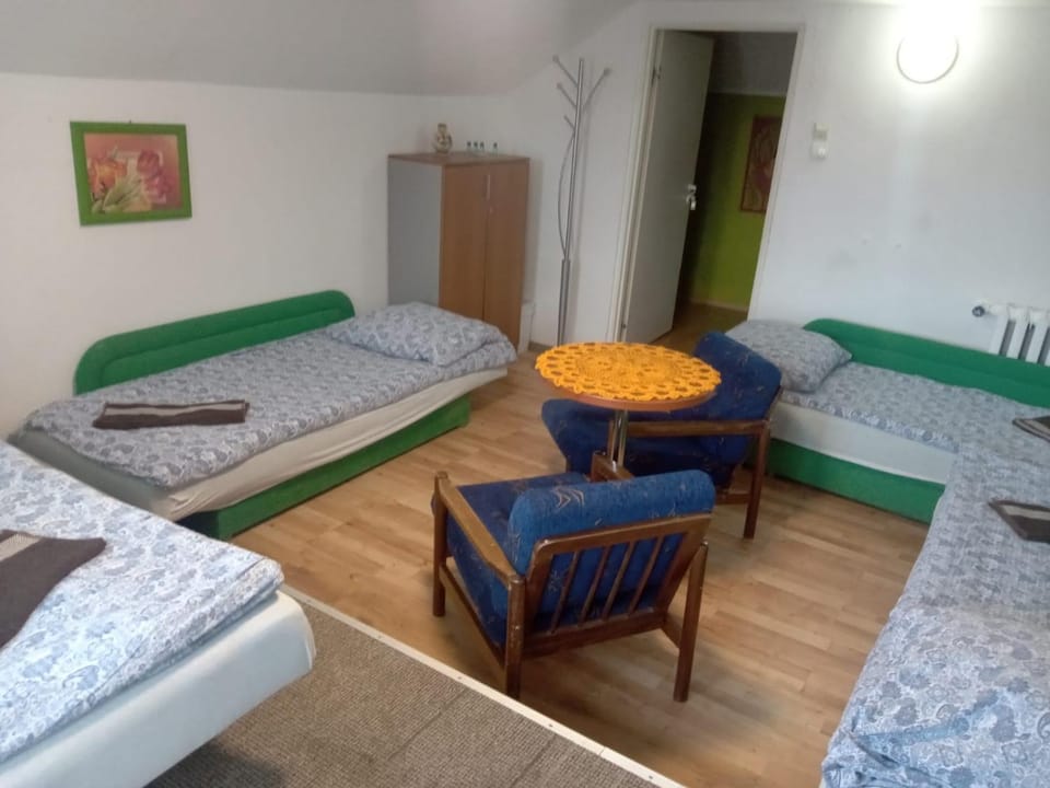 Willa Dunajec Bed and Breakfast in Lower Silesian Voivodeship