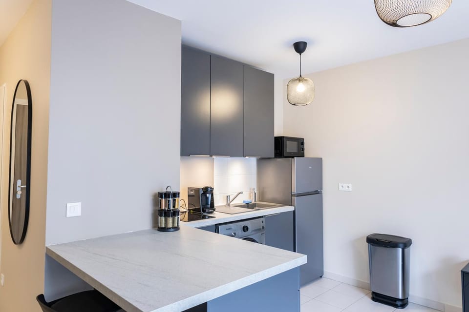 Coffee/tea facilities, Kitchen or kitchenette, minibar, pet friendly, stove