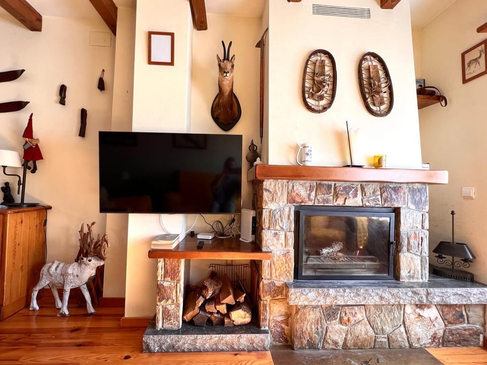 TV and multimedia, Dining area, flat iron
