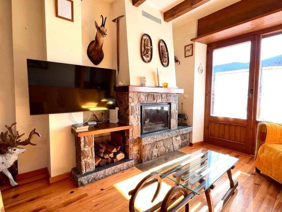 TV and multimedia, Dining area, flat iron