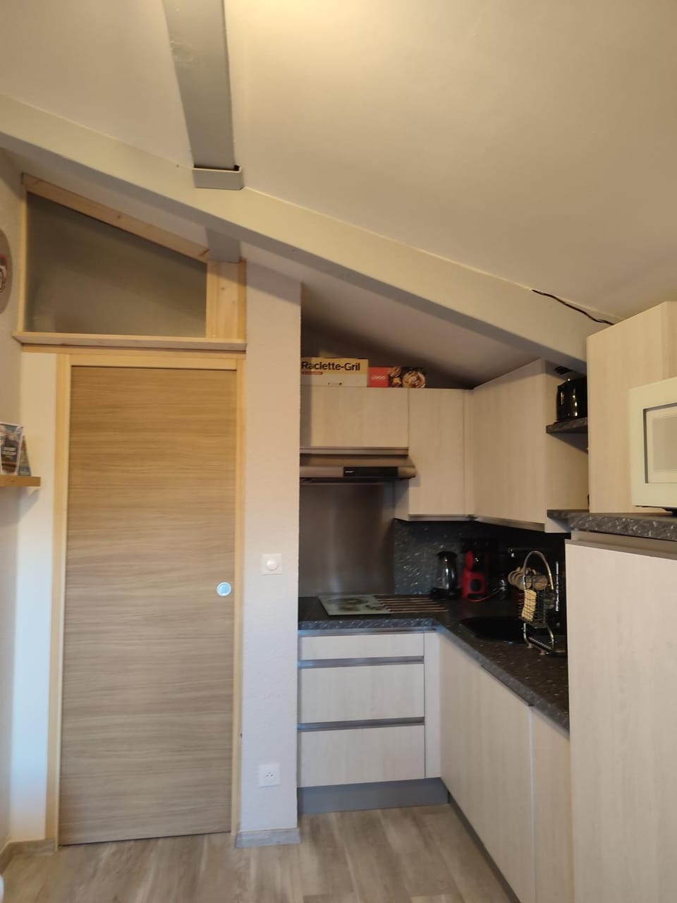 Kitchen or kitchenette