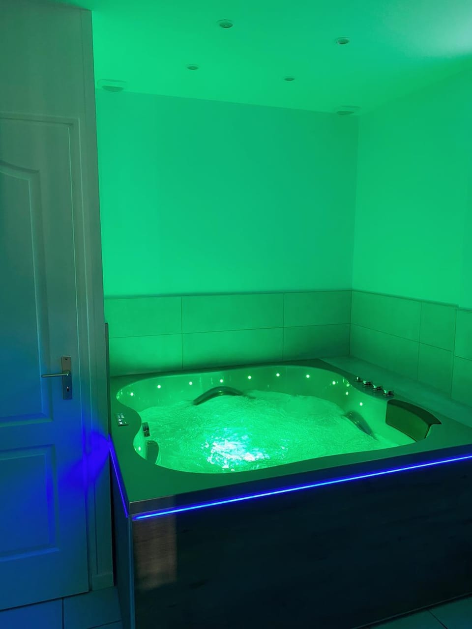 L’appart [é] spa Apartment in Besançon