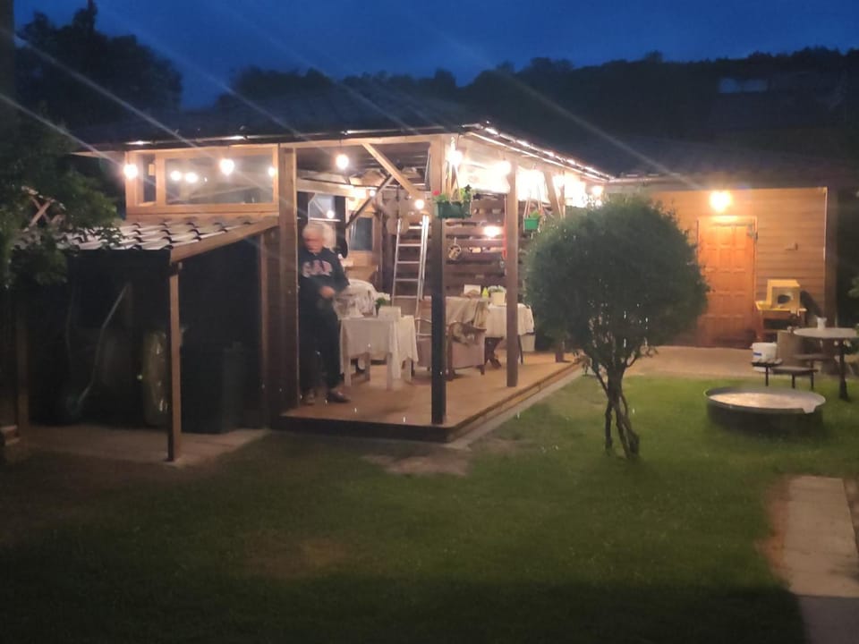 BBQ facilities, group of guests